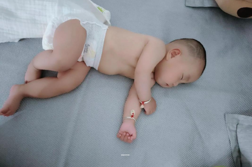 代怀选性别包生男孩五个月宝宝体重